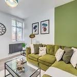 Luxury 4-Bed Home In Coventry City Centre - Sleeps 10 - Ideal For Corporate And Contractors
