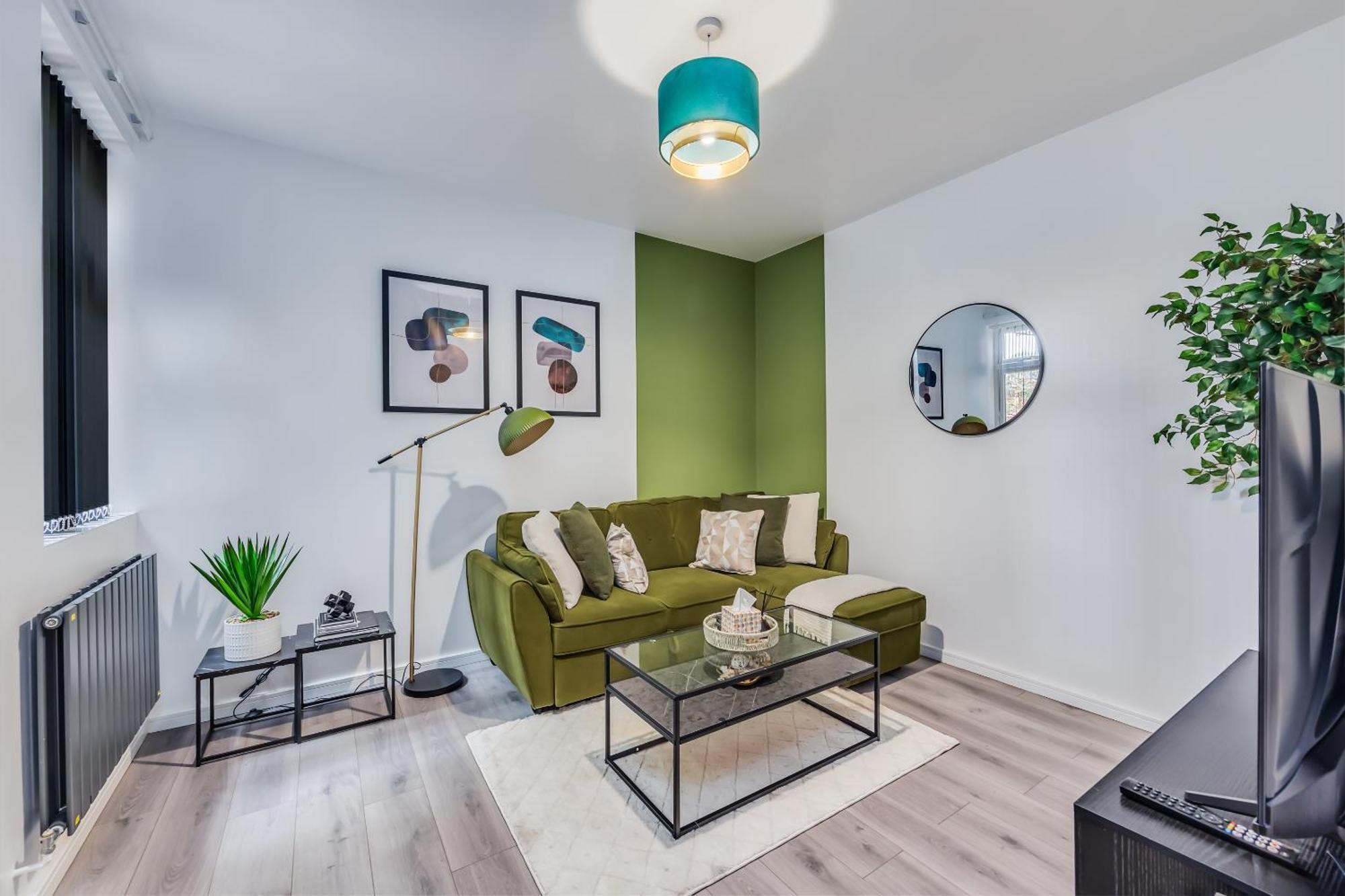 Luxury 4-bed In Centre - Sleeps 10 - Ideal For Corporate And Contractors Holiday home *