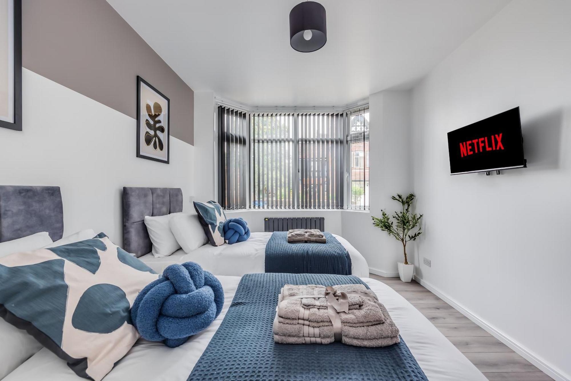 Holiday home Luxury 4-bed In Centre - Sleeps 10 - Ideal For Corporate And Contractors *