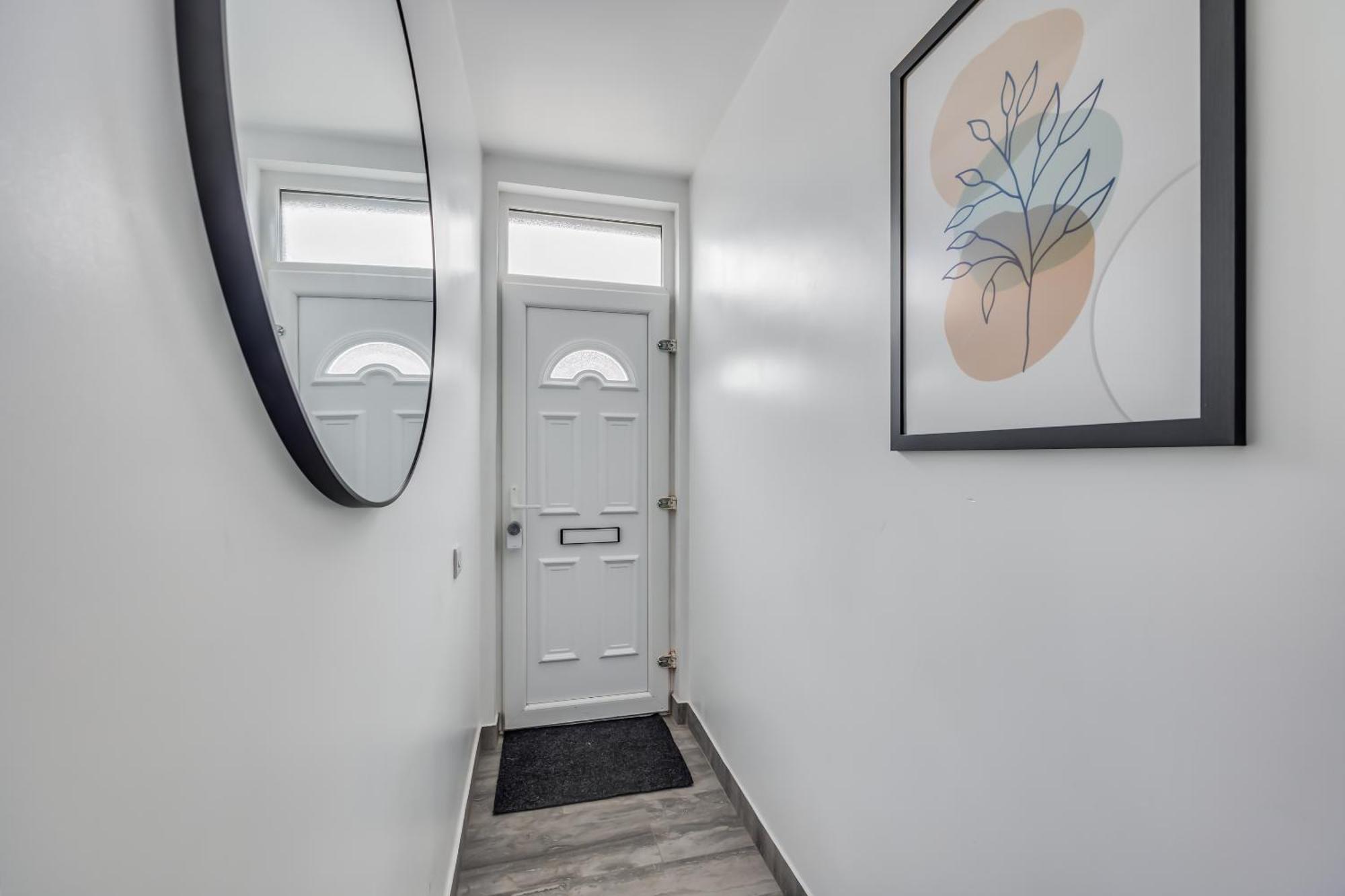 Luxury 4-bed In Centre - Sleeps 10 - Ideal For Corporate And Contractors Holiday home *